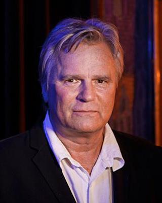 File:Richard Dean Anderson.jpg