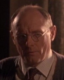File:Langford in Stargate SG-1 Season 1.jpg