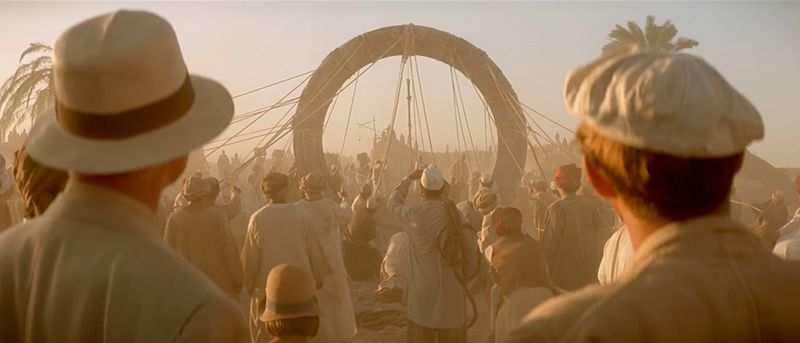 File:Langford and Taylor looking at the Stargate.jpg