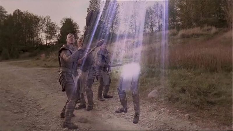 File:Horus guards are beamed away (Thor's Chariot).jpg